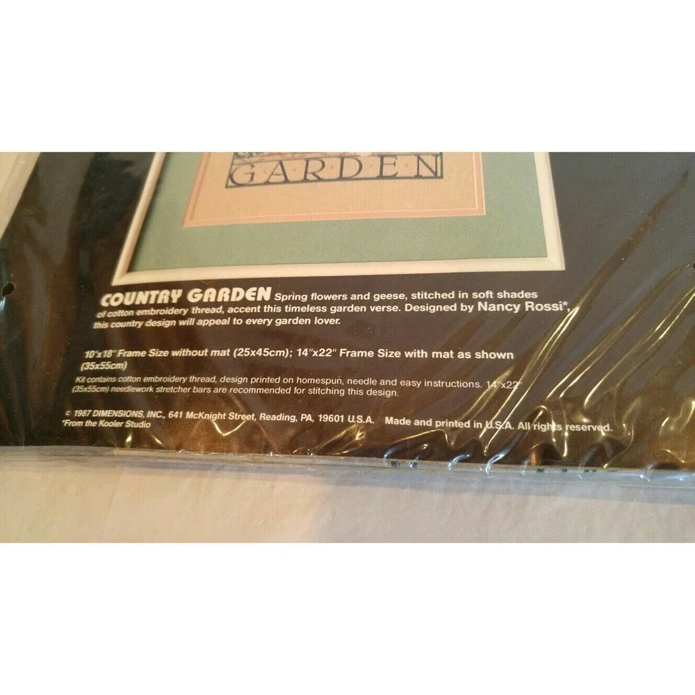 Vintage Dimensions COUNTRY GARDEN 1338 Crewel Kit 1987 New